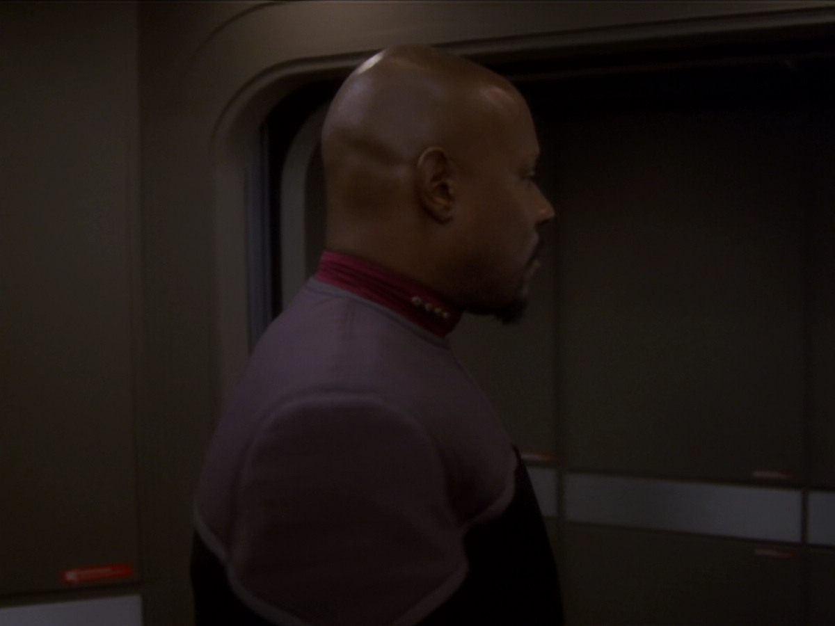 extant_StarTrek_DS9_6x04-BehindTheLines_03567.jpg