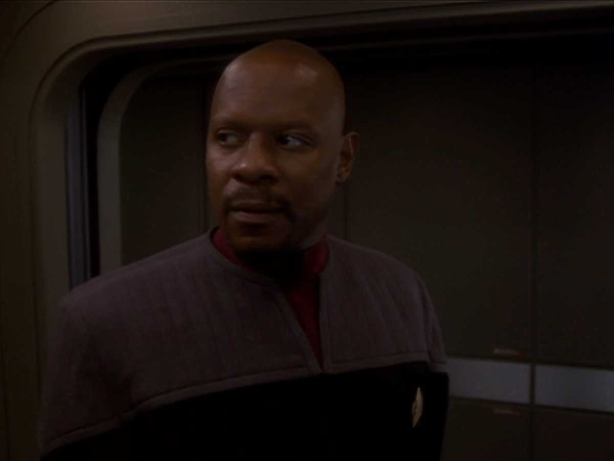 extant_StarTrek_DS9_6x04-BehindTheLines_03570.jpg
