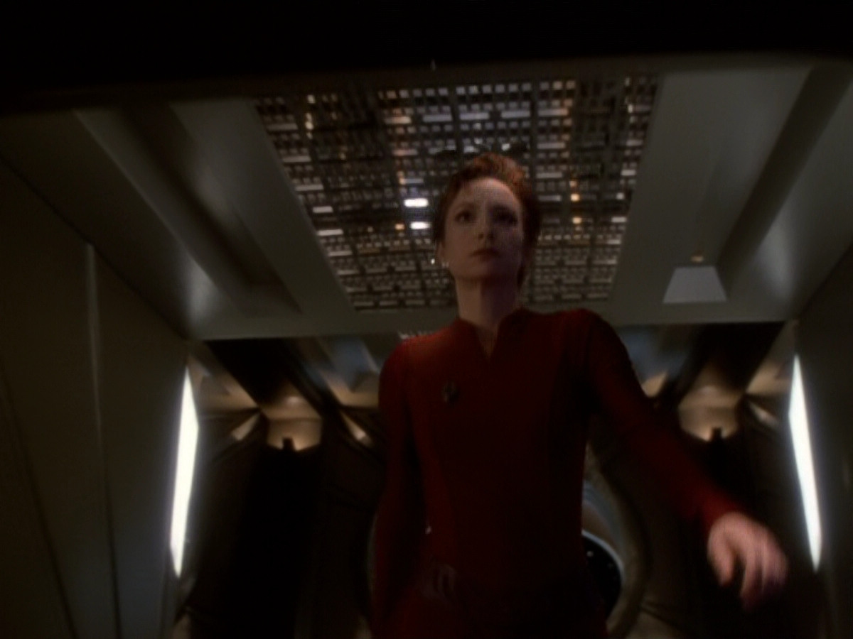 extant_StarTrek_DS9_6x04-BehindTheLines_03588.jpg