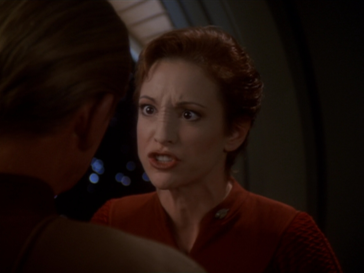 extant_StarTrek_DS9_6x04-BehindTheLines_03617.jpg