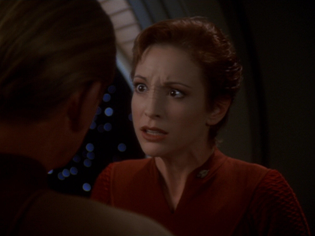 extant_StarTrek_DS9_6x04-BehindTheLines_03644.jpg