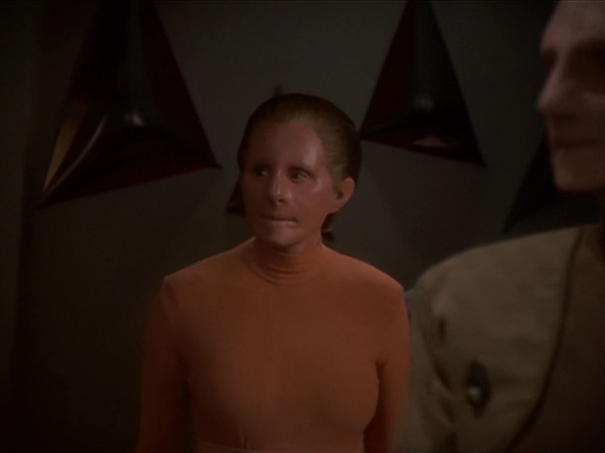 extant_StarTrek_DS9_6x04-BehindTheLines_03721.jpg