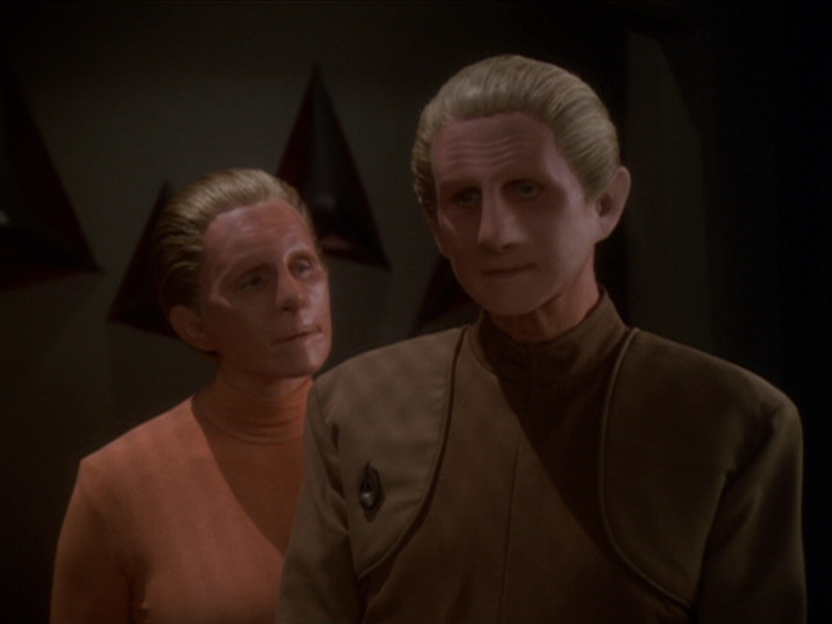extant_StarTrek_DS9_6x04-BehindTheLines_03738.jpg