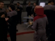 extant_StarTrek_DS9_6x04-BehindTheLines_00025.jpg