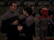 extant_StarTrek_DS9_6x04-BehindTheLines_00027.jpg