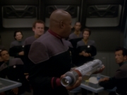 extant_StarTrek_DS9_6x04-BehindTheLines_00097.jpg