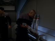 extant_StarTrek_DS9_6x04-BehindTheLines_00103.jpg