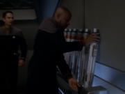 extant_StarTrek_DS9_6x04-BehindTheLines_00106.jpg
