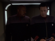 extant_StarTrek_DS9_6x04-BehindTheLines_00160.jpg