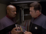extant_StarTrek_DS9_6x04-BehindTheLines_00218.jpg