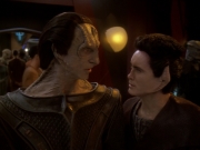 Filename=extant_StarTrek_DS9_6x04-BehindTheLines_00599.jpg
Filesize=152KiB
Dimensions=1200x900
Date added=Jan 07, 2020 extant_StarTrek_DS9_6x04-BehindTheLines_00599.jpg
