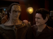 Filename=extant_StarTrek_DS9_6x04-BehindTheLines_00622.jpg
Filesize=156KiB
Dimensions=1200x900
Date added=Jan 07, 2020 extant_StarTrek_DS9_6x04-BehindTheLines_00622.jpg