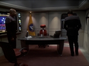 extant_StarTrek_DS9_6x04-BehindTheLines_00756.jpg