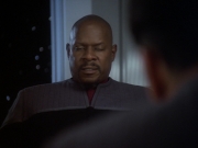 extant_StarTrek_DS9_6x04-BehindTheLines_01225.jpg