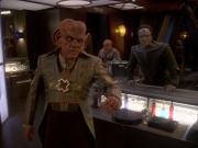 extant_StarTrek_DS9_6x04-BehindTheLines_02235.jpg