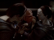 extant_StarTrek_DS9_6x04-BehindTheLines_03398.jpg
