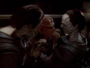 Filename=extant_StarTrek_DS9_6x04-BehindTheLines_03399.jpg
Filesize=136KiB
Dimensions=1200x900
Date added=Jan 07, 2020 extant_StarTrek_DS9_6x04-BehindTheLines_03399.jpg