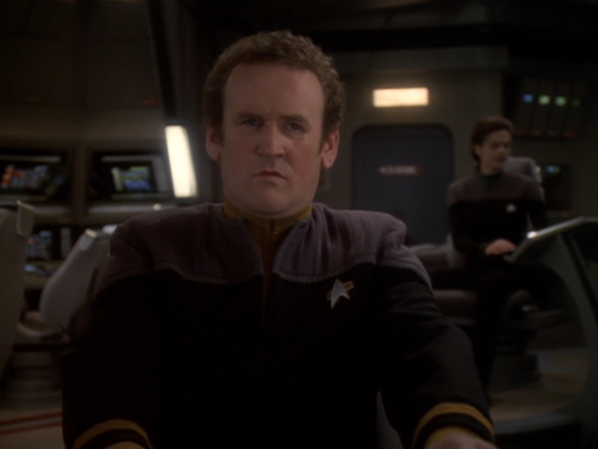 extant_StarTrek_DS9_6x05-FavorTheBold_00020.jpg