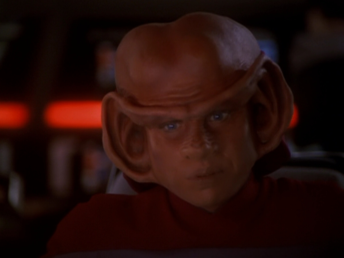 extant_StarTrek_DS9_6x05-FavorTheBold_00032.jpg