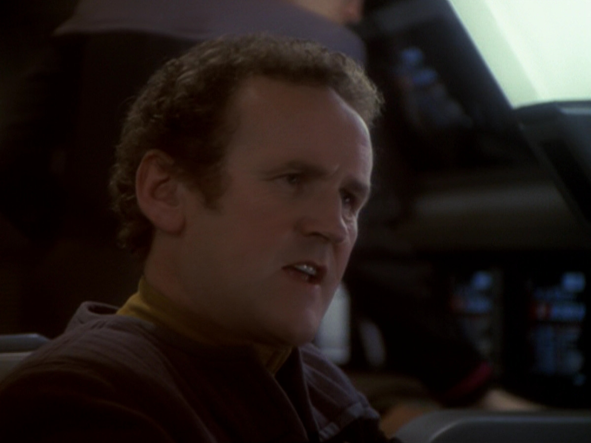 extant_StarTrek_DS9_6x05-FavorTheBold_00043.jpg