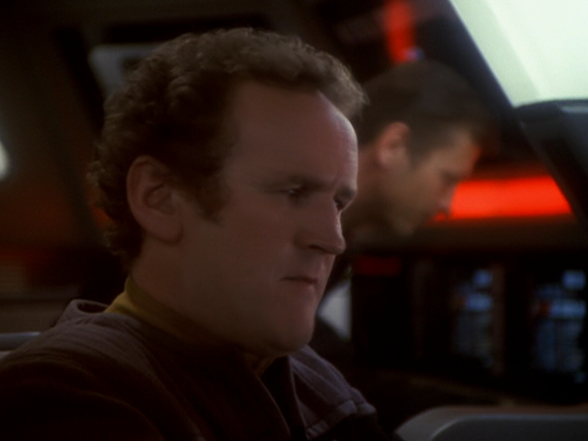 extant_StarTrek_DS9_6x05-FavorTheBold_00050.jpg