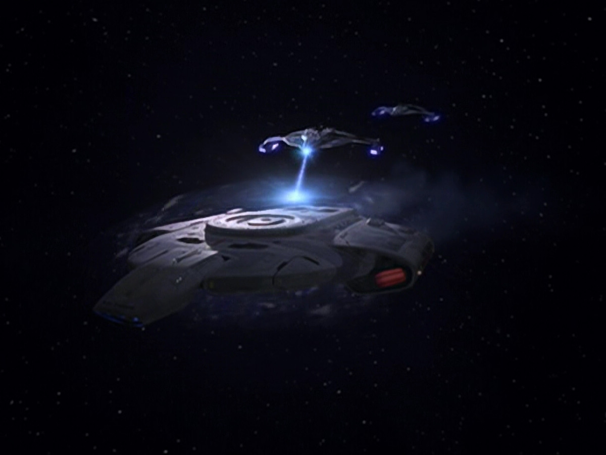 extant_StarTrek_DS9_6x05-FavorTheBold_00057.jpg