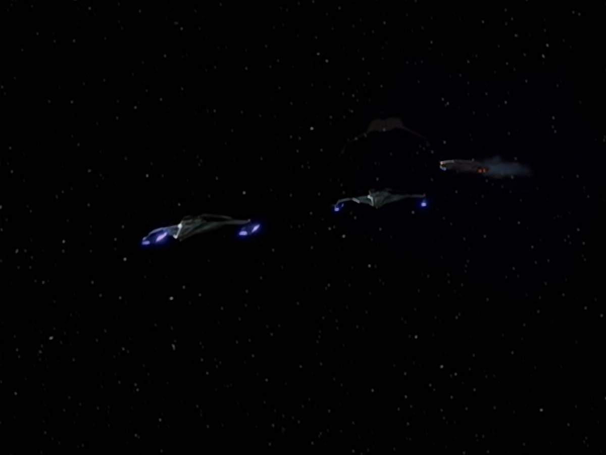 extant_StarTrek_DS9_6x05-FavorTheBold_00071.jpg