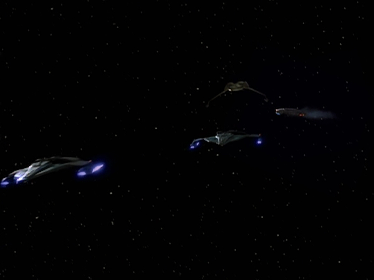 extant_StarTrek_DS9_6x05-FavorTheBold_00072.jpg
