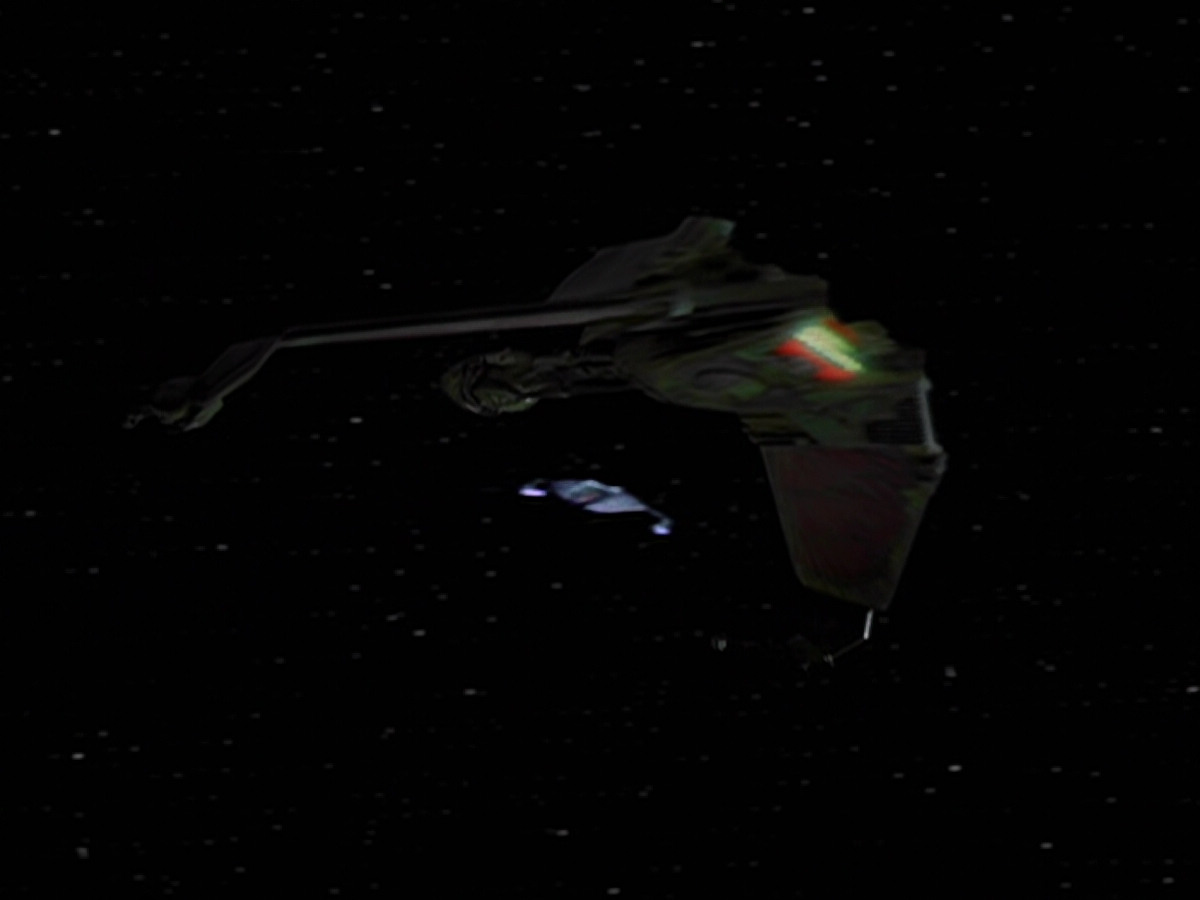 extant_StarTrek_DS9_6x05-FavorTheBold_00079.jpg