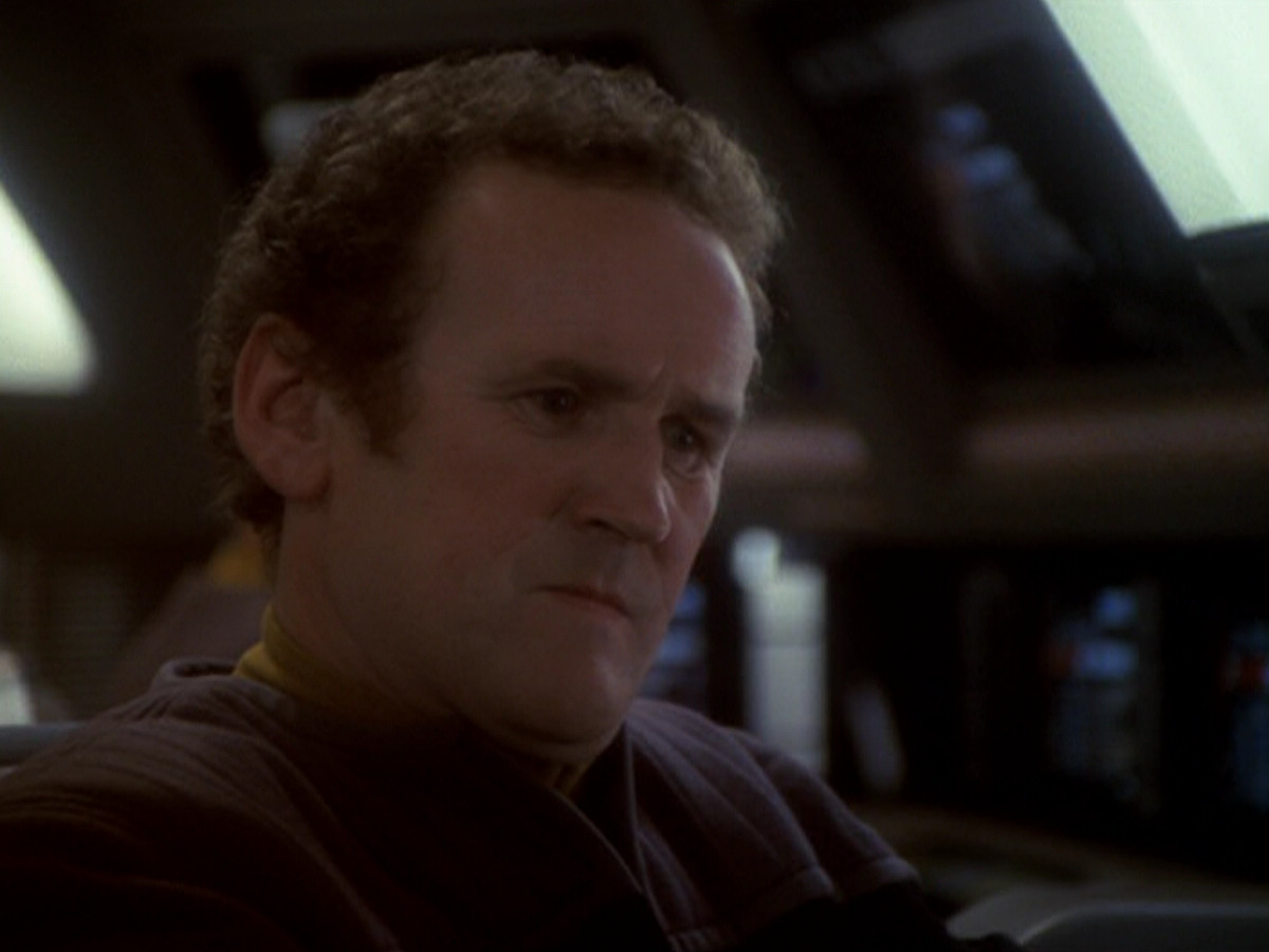 extant_StarTrek_DS9_6x05-FavorTheBold_00090.jpg
