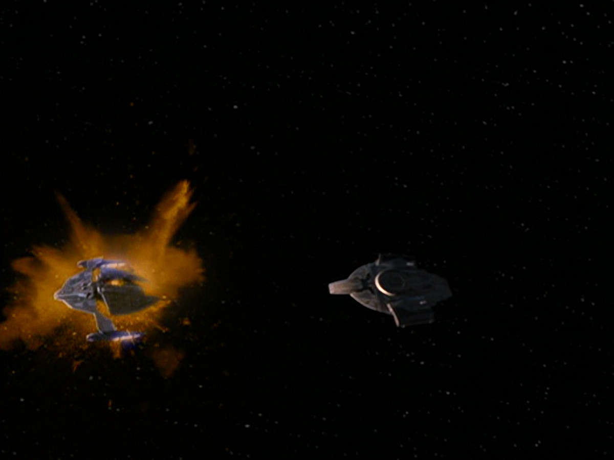 extant_StarTrek_DS9_6x05-FavorTheBold_00093.jpg