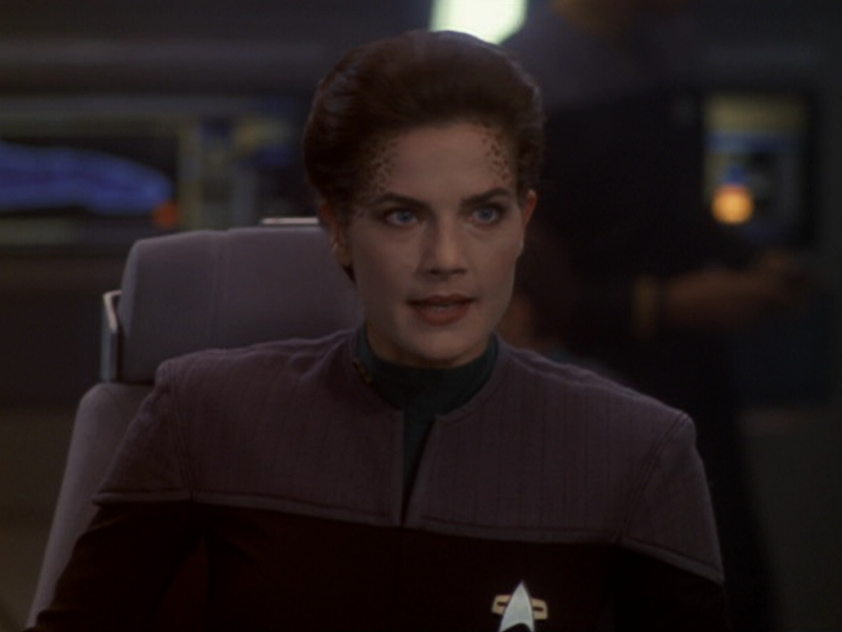 extant_StarTrek_DS9_6x05-FavorTheBold_00099.jpg