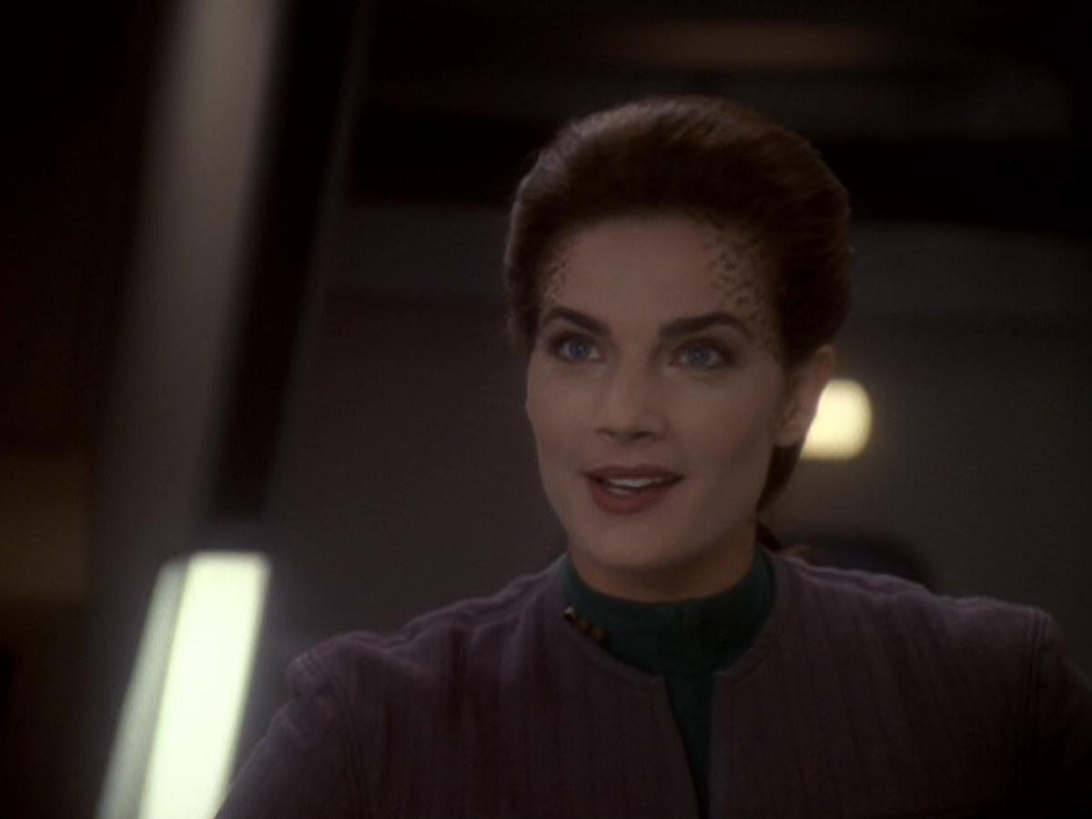 extant_StarTrek_DS9_6x05-FavorTheBold_00132.jpg