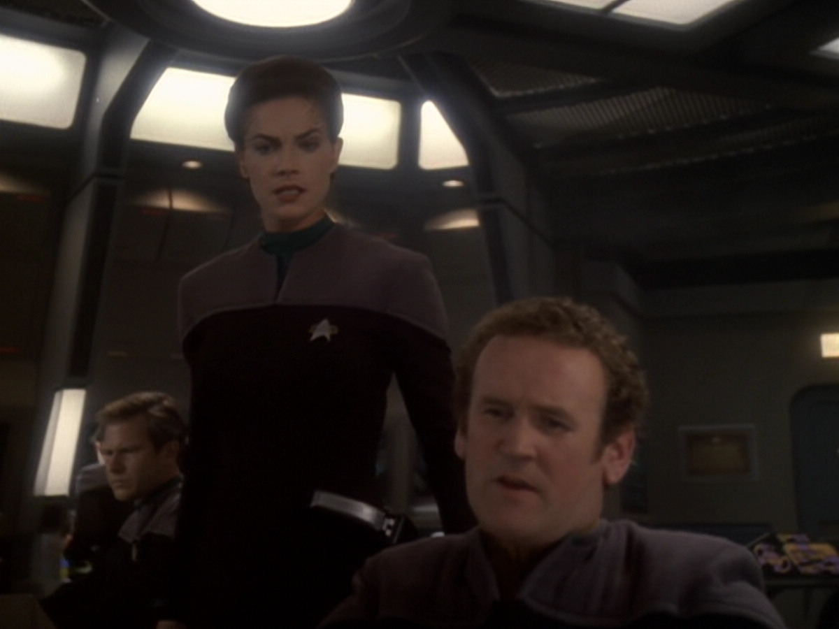 extant_StarTrek_DS9_6x05-FavorTheBold_00144.jpg