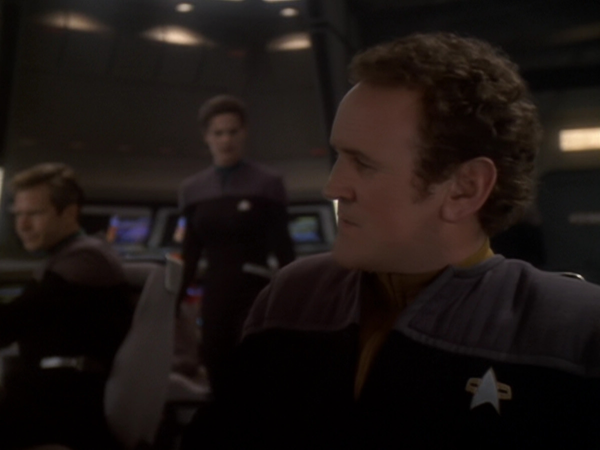 extant_StarTrek_DS9_6x05-FavorTheBold_00154.jpg