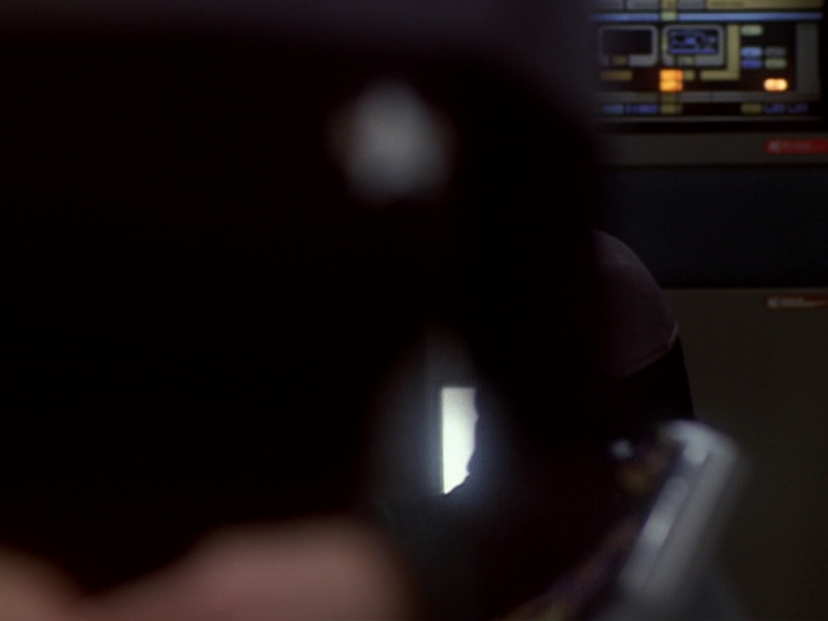 extant_StarTrek_DS9_6x05-FavorTheBold_00163.jpg