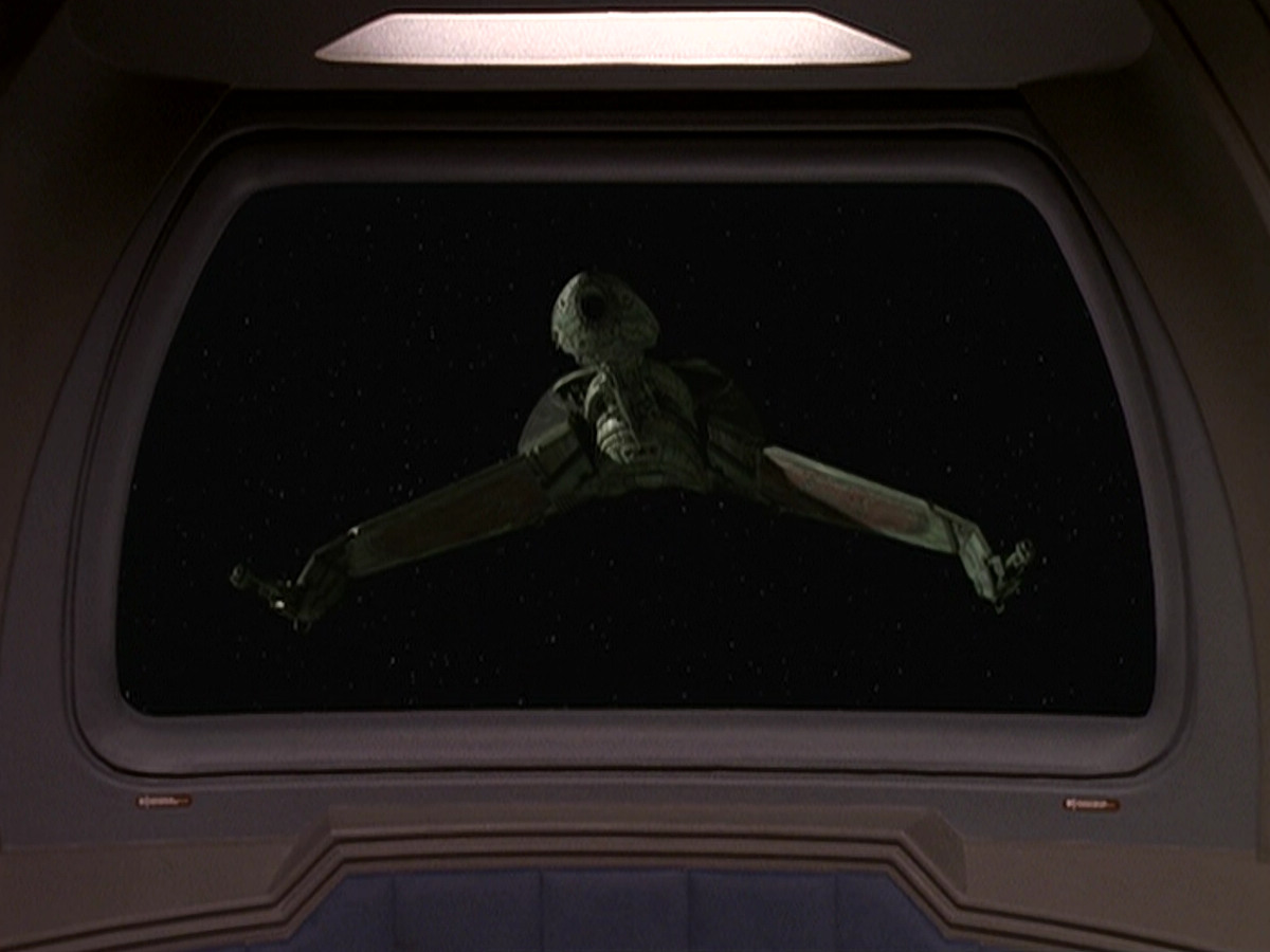 extant_StarTrek_DS9_6x05-FavorTheBold_00174.jpg