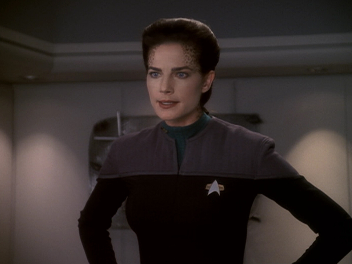 extant_StarTrek_DS9_6x05-FavorTheBold_00233.jpg