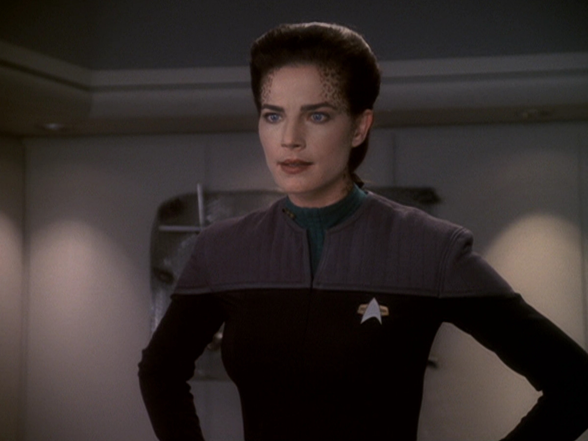extant_StarTrek_DS9_6x05-FavorTheBold_00236.jpg