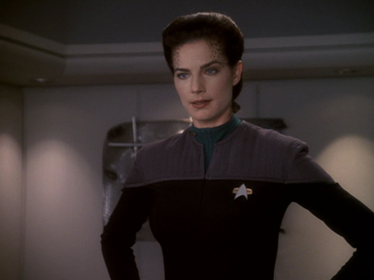 extant_StarTrek_DS9_6x05-FavorTheBold_00245.jpg