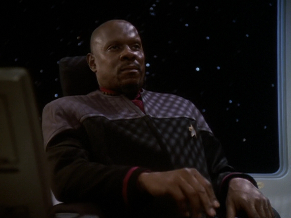 extant_StarTrek_DS9_6x05-FavorTheBold_00246.jpg