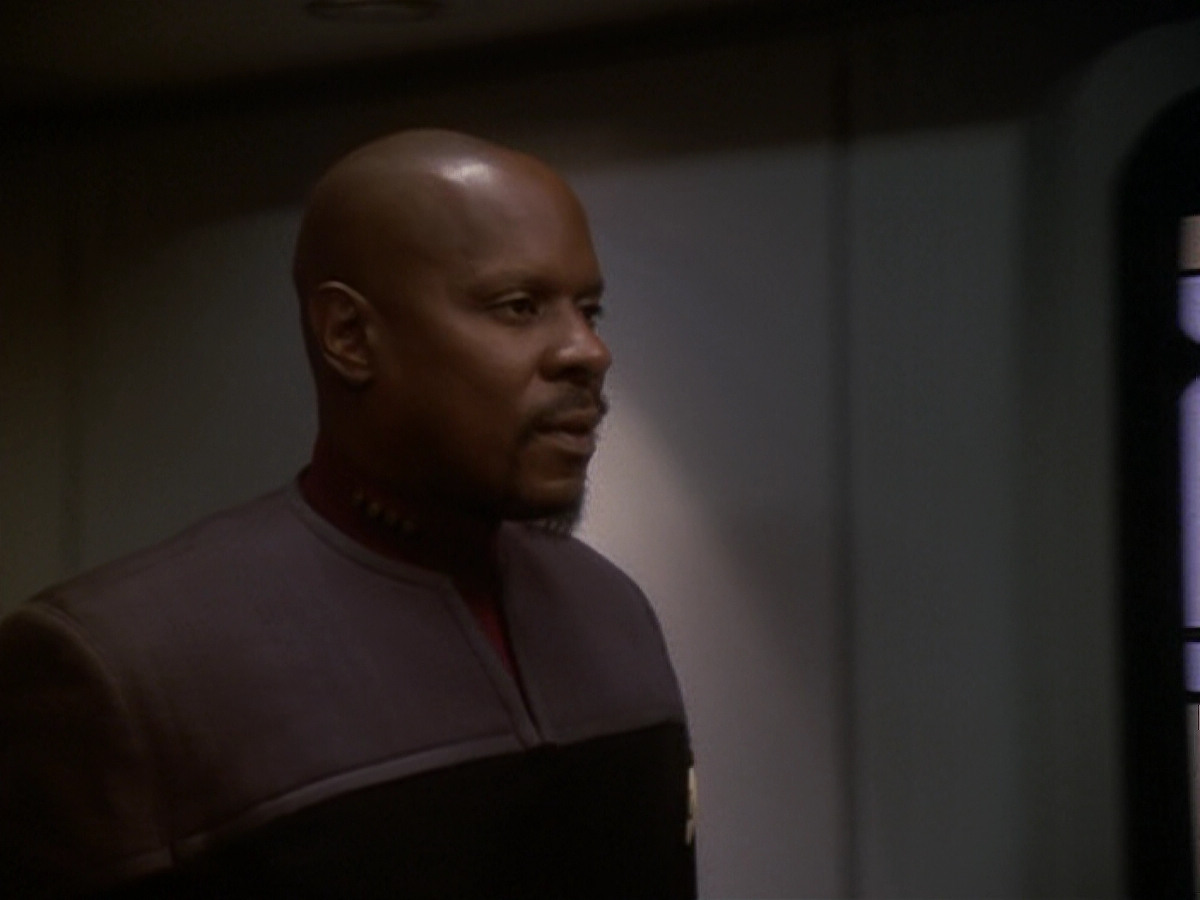 extant_StarTrek_DS9_6x05-FavorTheBold_00251.jpg