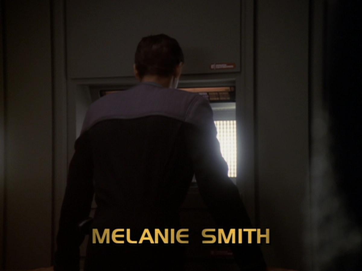 extant_StarTrek_DS9_6x05-FavorTheBold_00491.jpg