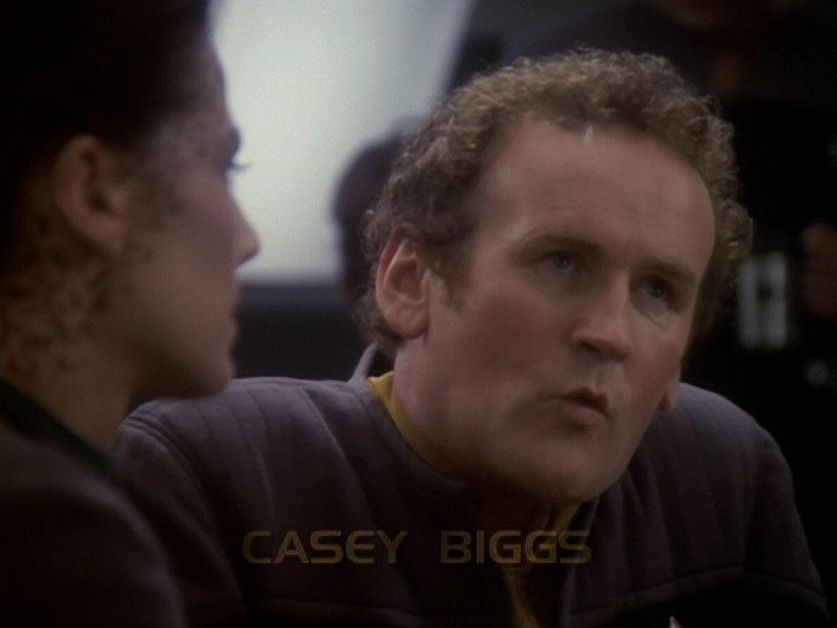 extant_StarTrek_DS9_6x05-FavorTheBold_00493.jpg