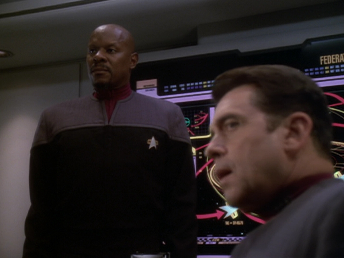 extant_StarTrek_DS9_6x05-FavorTheBold_00605.jpg