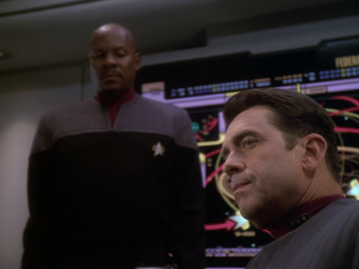 extant_StarTrek_DS9_6x05-FavorTheBold_00608.jpg