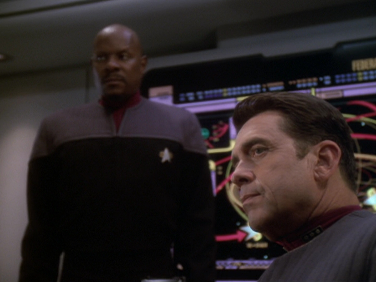 extant_StarTrek_DS9_6x05-FavorTheBold_00609.jpg