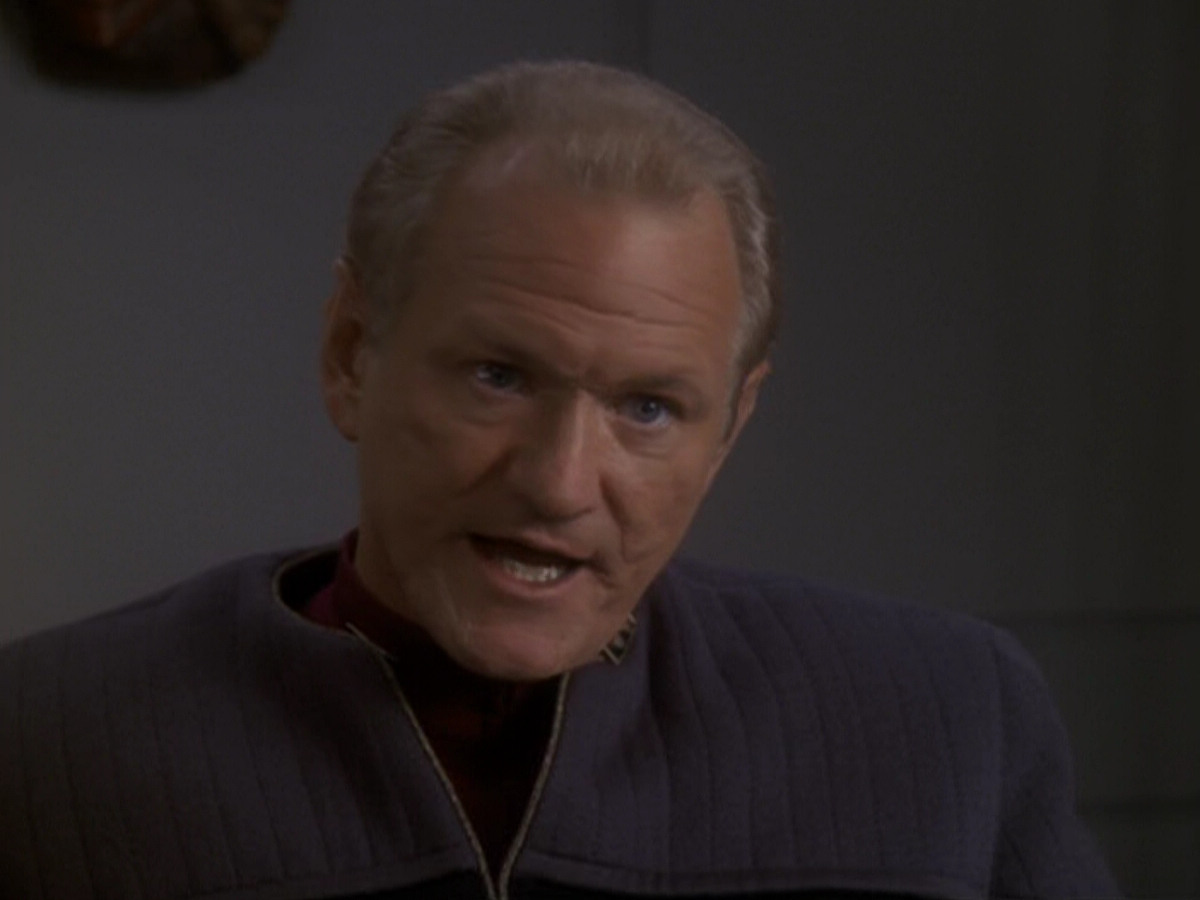 extant_StarTrek_DS9_6x05-FavorTheBold_00614.jpg