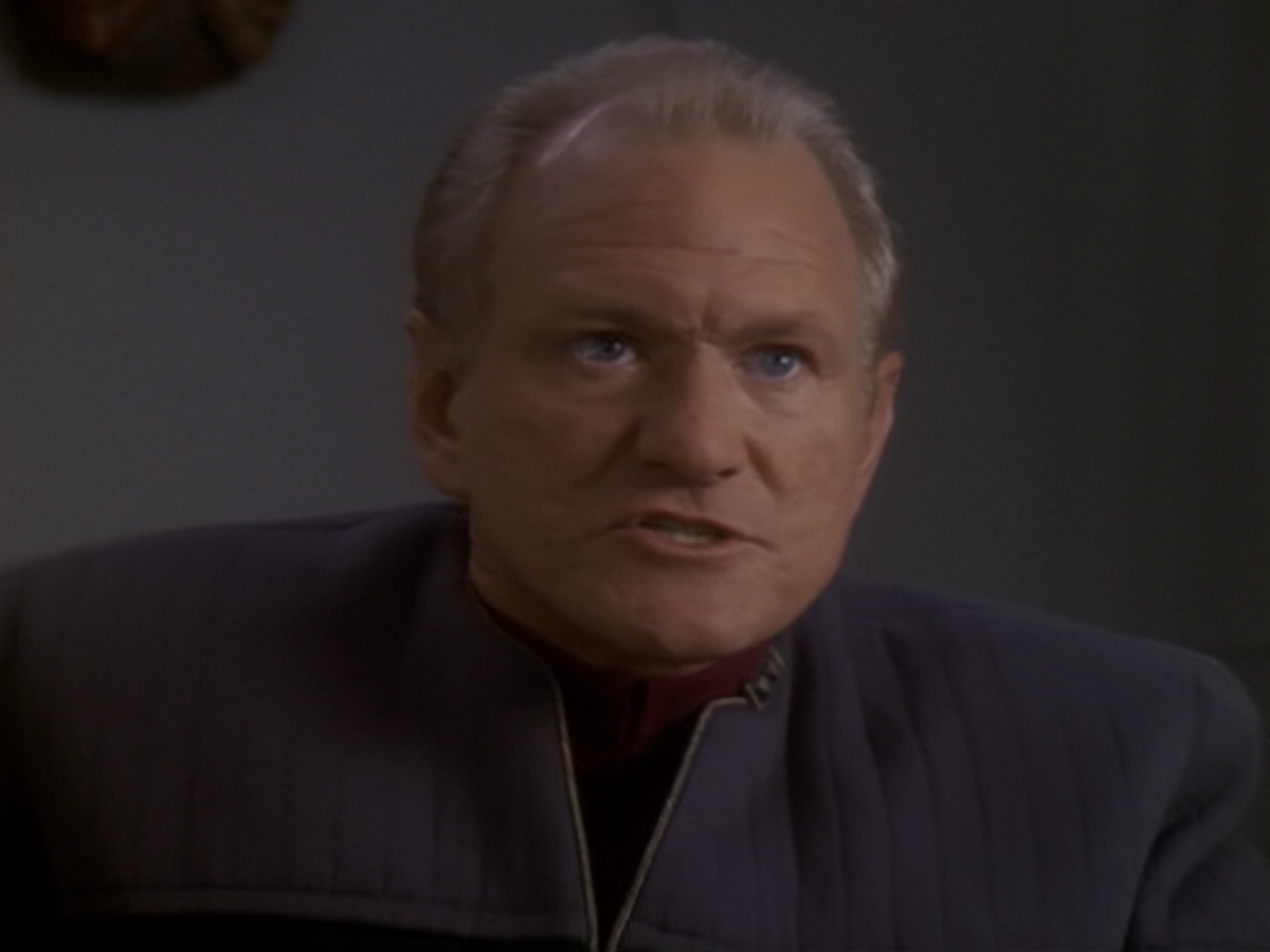 extant_StarTrek_DS9_6x05-FavorTheBold_00617.jpg