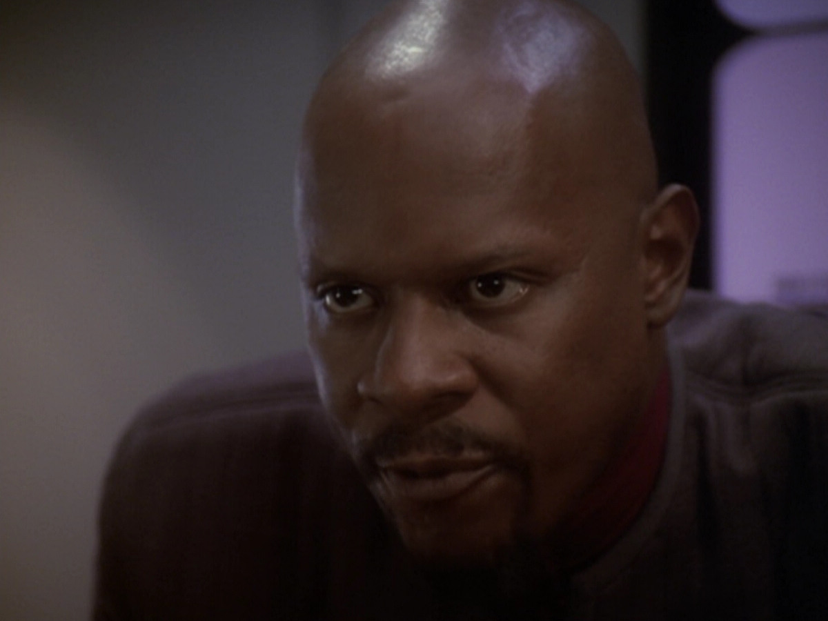 extant_StarTrek_DS9_6x05-FavorTheBold_00641.jpg